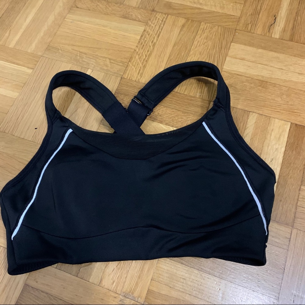 Black Hyba Reflective Details Padded Sports Bra